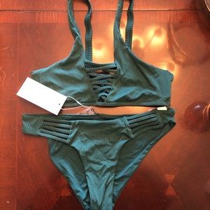 Tinibikini Set Size Small